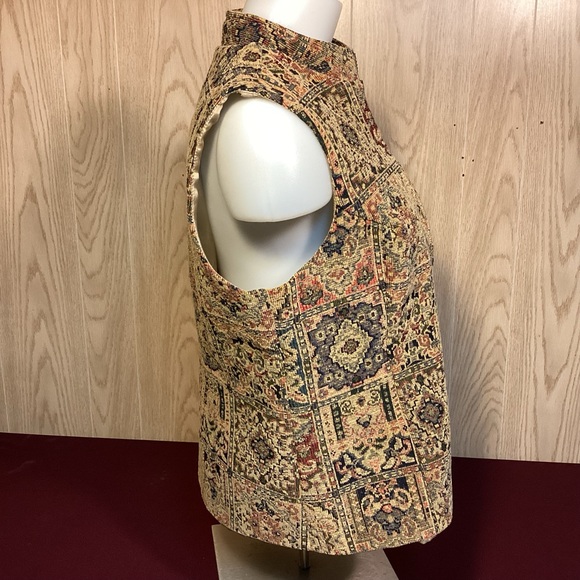 Vintage Orvis Womens Tapestry Vest made in USA size Medium - Picture 3 of 9